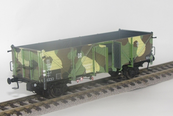 Exact-Train EX20352 Wagon towarowy odkryty Klagenfurt 7 975 Ommu (Camouflage), DRG, Ep. II