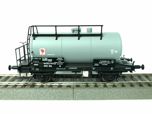 Exact-Train EX20544 Wagon cysterna 24m3 Uerdinger, Rbh 563 644, PKP, Ep. III