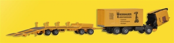 H0 DAF FFT 95.400 truck with low-loader trailer and Kalmar fork lift