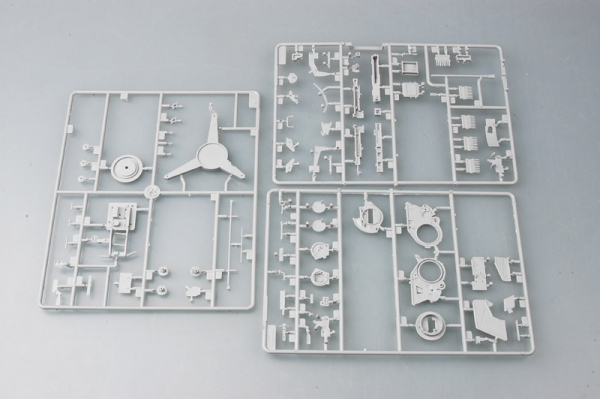 TRUMPETER 02311 FLAK 43 (German 3.7cm anti-aircraft gun) - 1:35