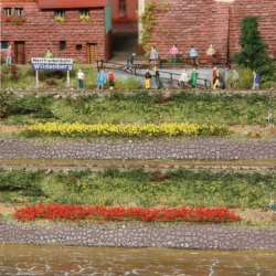 HEKI 1814 Paski trawy żółtej, czerwonej 5-6 mm, 10 szt.