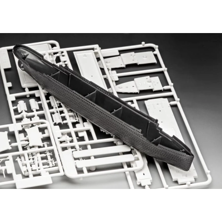 REVELL 75804 R.M.S. Titanic - Starter Kit -1:200