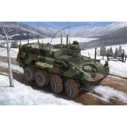 TRUMPETER 00371 USMC LAV-C2 Command & Control vehicle - 1:35