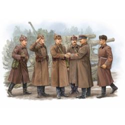 TRUMPETER 00428 Figurki - Sowieccy artylerzyści - Inspekcja dowódcy - 1:35