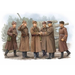 TRUMPETER 00428 Figurki - Sowieccy artylerzyści - Inspekcja dowódcy - 1:35