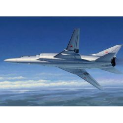 TRUMPETER 01655 Bombowiec strategiczny TU-22M2 Backfire B - 1:72