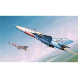 TRUMPETER 02865 Mig-21 UM Fighter (polskie malowanie) - 1:48
