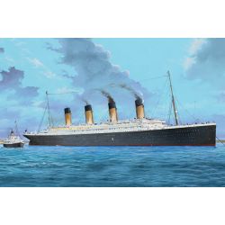 TRUMPETER 03719 R.M.S. Titanic z świetleniem LED - 1:200