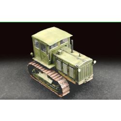 TRUMPETER 07111 Ciągnik gąsienicowy ChTZ S-65 Stalinets z kabiną - 1:72