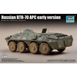 TRUMPETER 07137 Bojowy transporter opancerzony BTR-70 APC wer. wczesna - 1:72