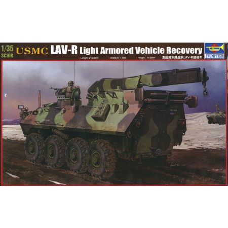 TRUMPETER 00370 Kołowy bojowy wóz piechoty LAV-R USMC - 1:35