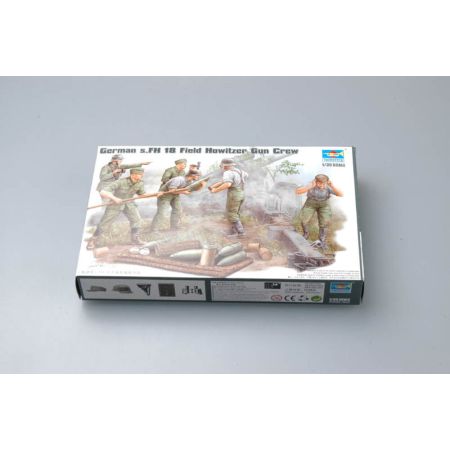 TRUMPETER 00425 Figurki - Niemieccy artylerzyści, obsługa haubicy polowej s.FH 18 - 1:35