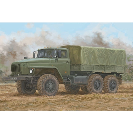 TRUMPETER 01072 Samochód ciężarowy URAL-4320 - 1:35