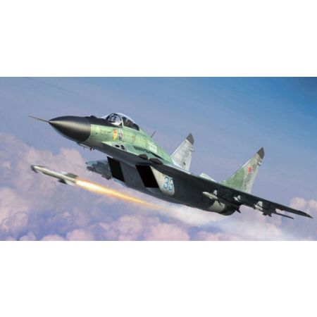 TRUMPETER 01675 Mig-29C Fulcrum (Izdeliye 9.13) - 1:72