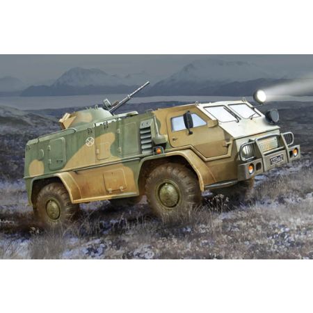 TRUMPETER 05594 Samochód terenowy GAZ-39371 Vodnik - 1:35