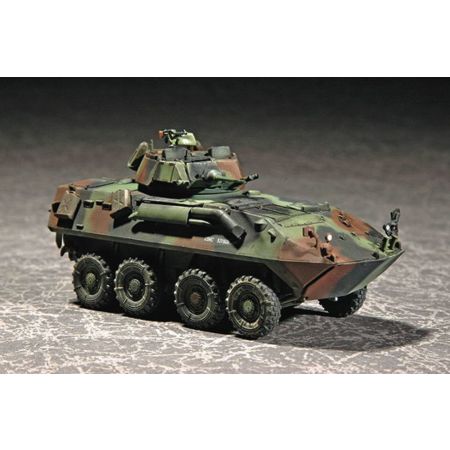 TRUMPETER 07268 USMC LAV-25 (8x8) LIGHT ARMORED VEHICLE - 1:72