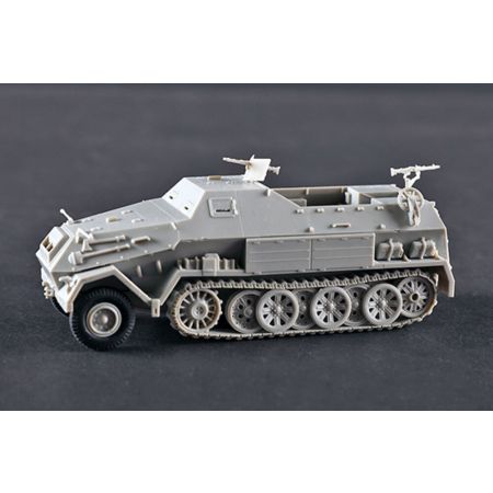 TRUMPETER 07404 Sd.Kfz.8 Gepanzerte 12t - 1:72