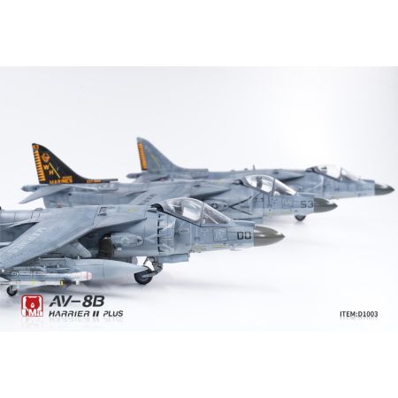 UMA MODEL D1003 AV-8B Harrier II PLUS - 1:48