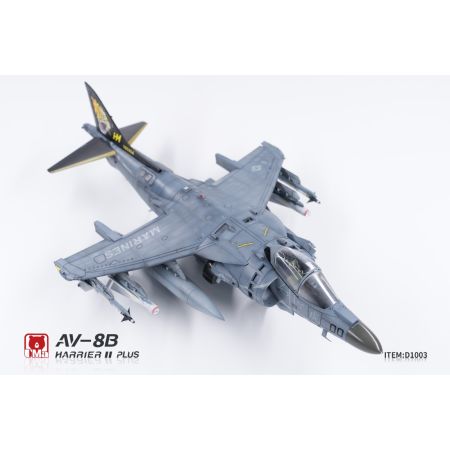 UMA MODEL D1003 AV-8B Harrier II PLUS - 1:48