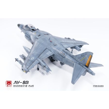UMA MODEL D1003 AV-8B Harrier II PLUS - 1:48