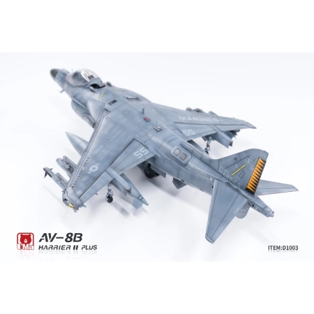UMA MODEL D1003 AV-8B Harrier II PLUS - 1:48