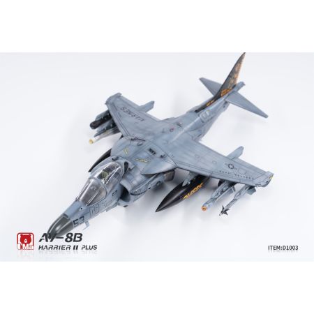 UMA MODEL D1003 AV-8B Harrier II PLUS - 1:48
