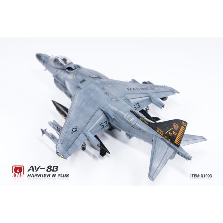 UMA MODEL D1003 AV-8B Harrier II PLUS - 1:48