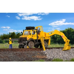 KIBRI 16307 H0 Unimog U2400 dwudrogowy z koparką