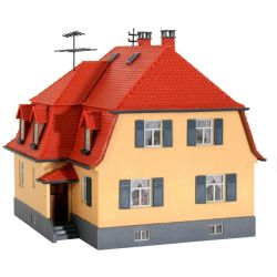 KIBRI 38168 H0 Dom z dobudówką