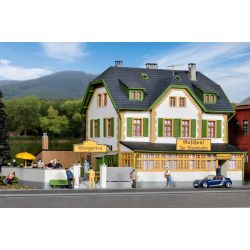 KIBRI 38197 H0 Dom z restauracją i ogródkiem piwnym