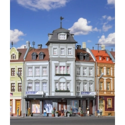 KIBRI 38390 H0 Kamienica narożna