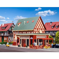 VOLLMER 43681 H0 Pizzeria Luigi z oświetleniem, pergolą i wyposażeniem