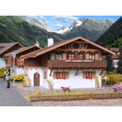 VOLLMER 49252 H0 Dom wiejski