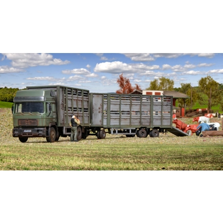 KIBRI 12248 H0 MAN z zabudową do transportu bydła