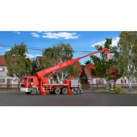 KIBRI 18273 H0 MAN z podnośnikiem koszowym - Straż Pożarna