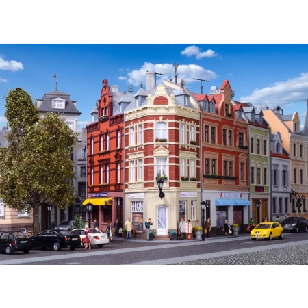 KIBRI 38355 H0 Kamienica narożna Hanseplatz