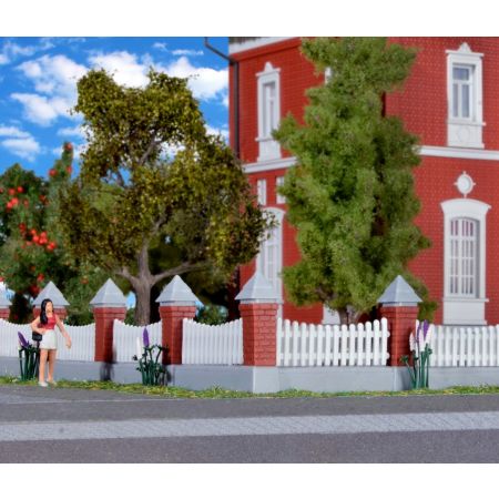 KIBRI 38630 H0 Drewniane ogrodzenie z murkiem 77 cm