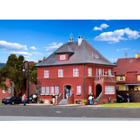 KIBRI 38718 H0 Dom wielorodzinny