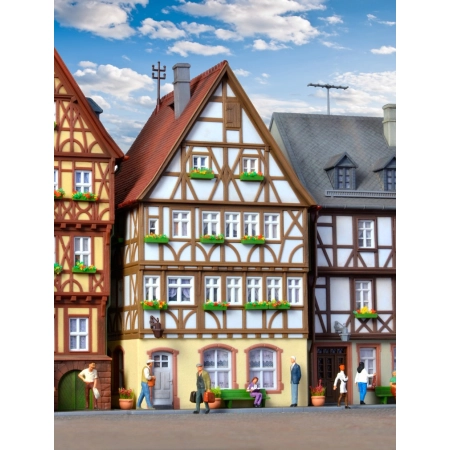 KIBRI 38903 H0 Dom z muru pruskiego na rynku w Miltenbergu