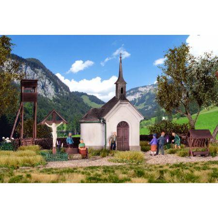 KIBRI 39780 H0 Kaplica z akcesoriami w Hirschbichl
