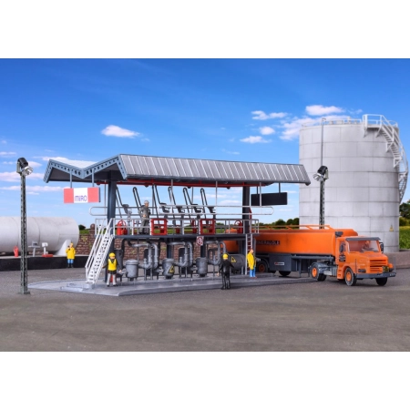 KIBRI 39834 H0 Baza paliwowa z cysterną Scania