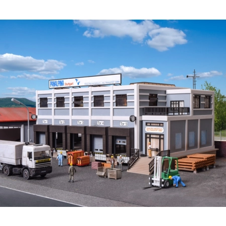 VOLLMER 45605 H0 Magazyn z dokami dla ciężarówek