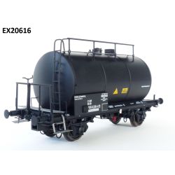 EXACT-TRAIN EX20616 Wagon cysterna 30m3 Uerdinger, 23 80 705 6 226-5 Esso, DB, Ep. IV