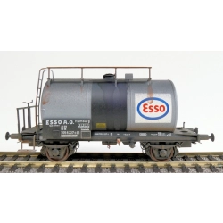 EXACT-TRAIN EX22058 Wagon cysterna 30m3 typu Uerdinger (lekka) Esso Grau/Schwarz (Brudzony), DB, Ep. IV