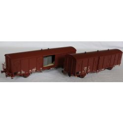 EXACT-TRAIN EX23083 2er-Set Gbs-t 258 Küchenwagen mit Küche, 7 Sicken und Hbs [2301] Mannschaftswagen mit Bremserbühne, 11 Sicken (zu öffnende Türen),