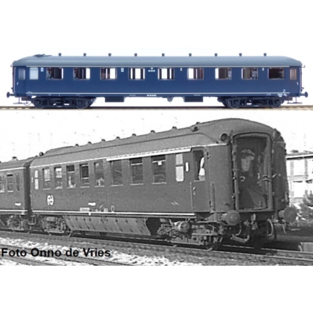 EXACT-TRAIN EX10050 Wagony pasażerskie AB7374 Plan K oraz AB6240 berlin blue, NS, Ep. IIIa