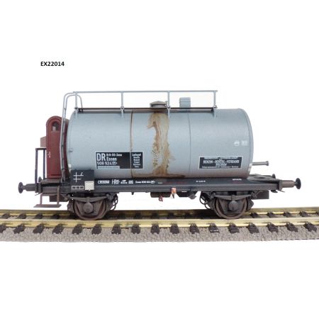 EXACT-TRAIN EX22014 Wagon cysterna 30m3 typu Uerdinger Benzin-Benzol-Vertrieb Bochum Nr.208 924 (Brudzony), DR-Zone, Ep. IIIa