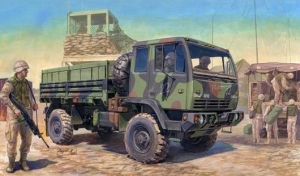 TRUMPETER 01004 M1078 Light Medium Tactical Vehicle (LMTV) Standard Cargo Truck - 1:35
