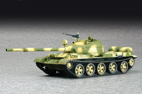 TRUMPETER 07147 Russian T-62 Main Battle Tank Mod.1972  - 1:72
