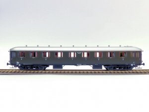 Exact-Train EX10019 Wagon pasażerski AB7534 (oliwkowy, srebrny dach), NS, Ep. II